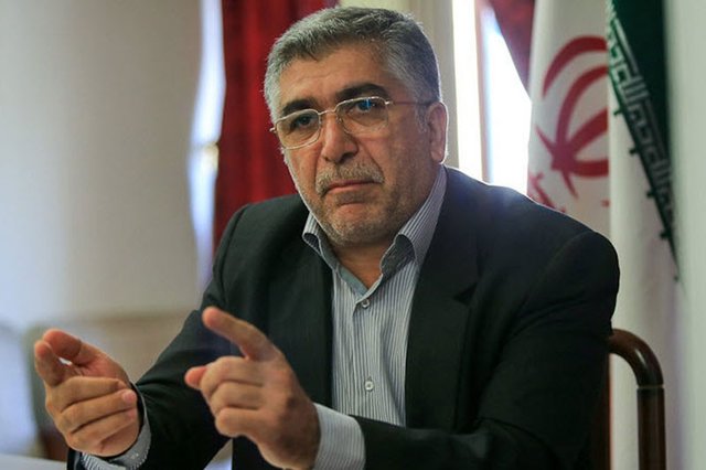 سیاسیون کشور به تعیین مصالح دانش بنیان توجه ندارند/ تقسیم کار درستی برای گردش کار از تولید علم تا ثروت انجام نشده است
