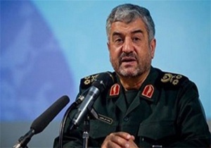 حمایت سپاه و بسیج از مردم جاسک برای بهره برداری از منابع دریا