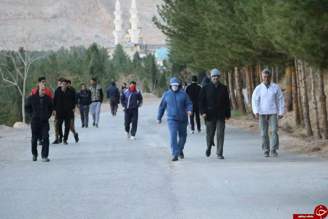 همایش پیاده روی خانوادگی در کرمان + تصاویر