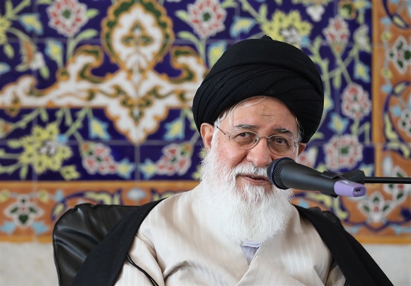 مسئولان ۷ تکلیف مقام معظم رهبری را اجرایی کنند/چرا دولت برای اجرای اقتصاد مقاومتی اهتمامی ندارد