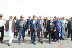 وزیر اقتصاد وارد چابهار شد