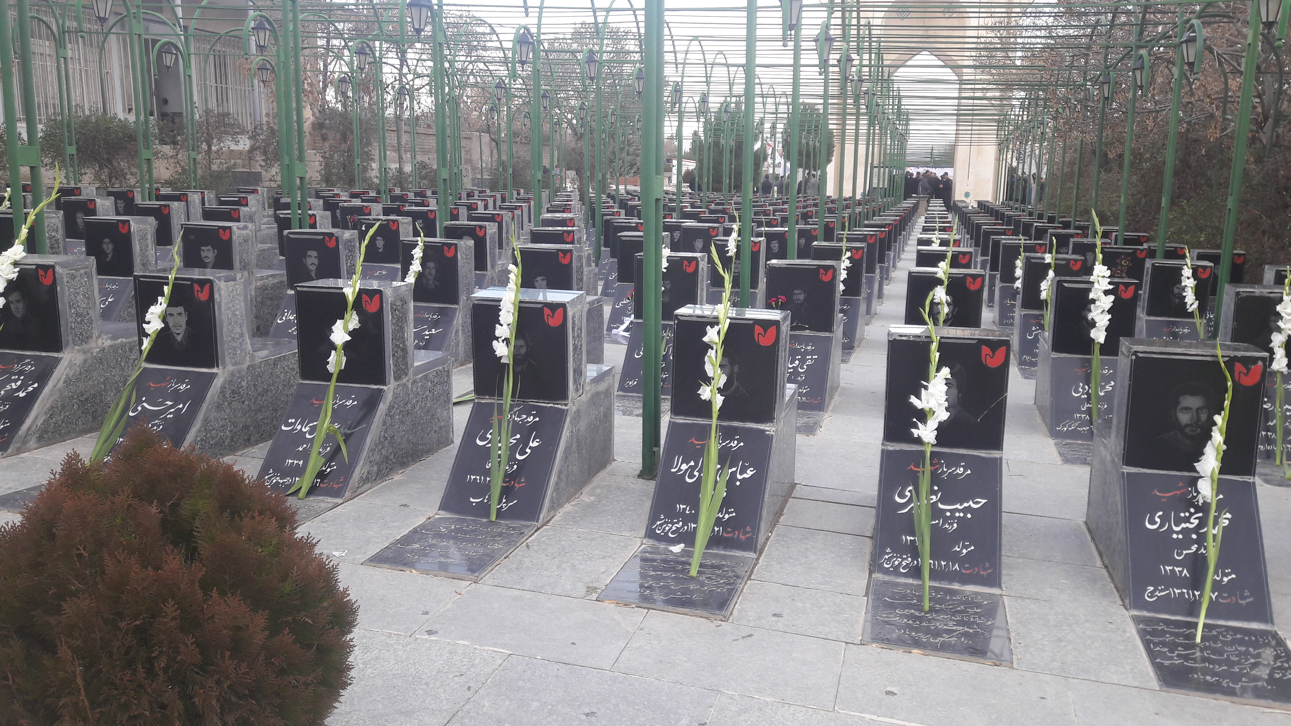 تجدید میثاق مسئولین استان همدان با شهدا