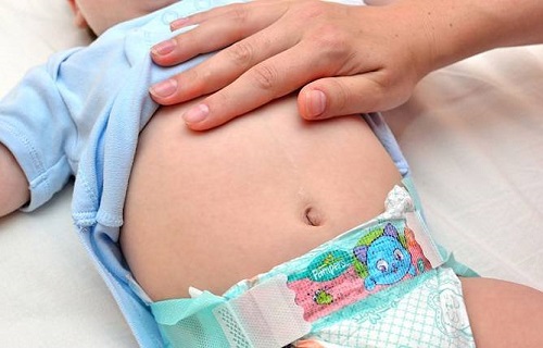 بروز مشکلات پوستی از عوارض دیابت/چگونه می&zwnj;توان نفخ شکم نوزاد را تشخیص داد؟/تغییر ظاهر موها، علامت کدام بیماریست؟