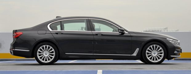 بی ام و 730 ال آی (BMW 730Li) را بشناسید+ تصاویر