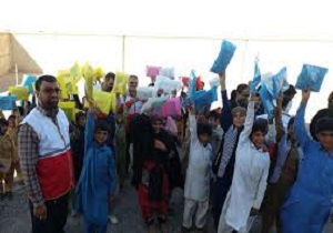 توزیع هزار و ۲۵۰ کالابرگ بین دانش آموزان شهرستان طبس