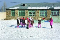 مدارس تعطیل نیست