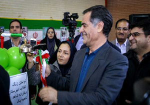 قطع وابستگی به استکبار از برکات انقلاب اسلامی است