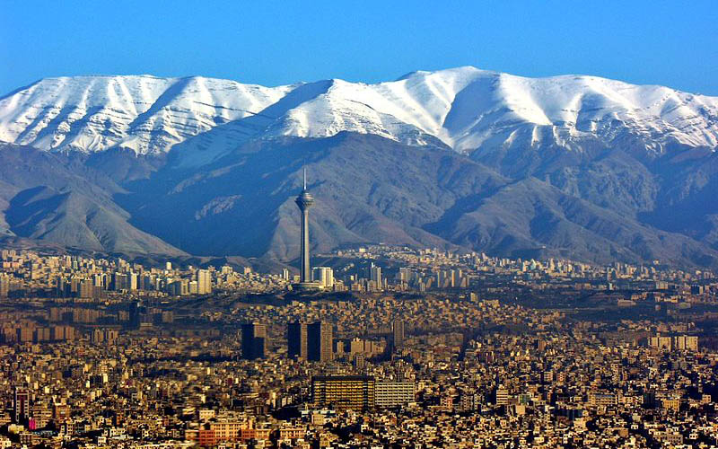 شاخص هوای تهران در ۱۴ بهمن ماه/ هوای پایتخت پاک شد