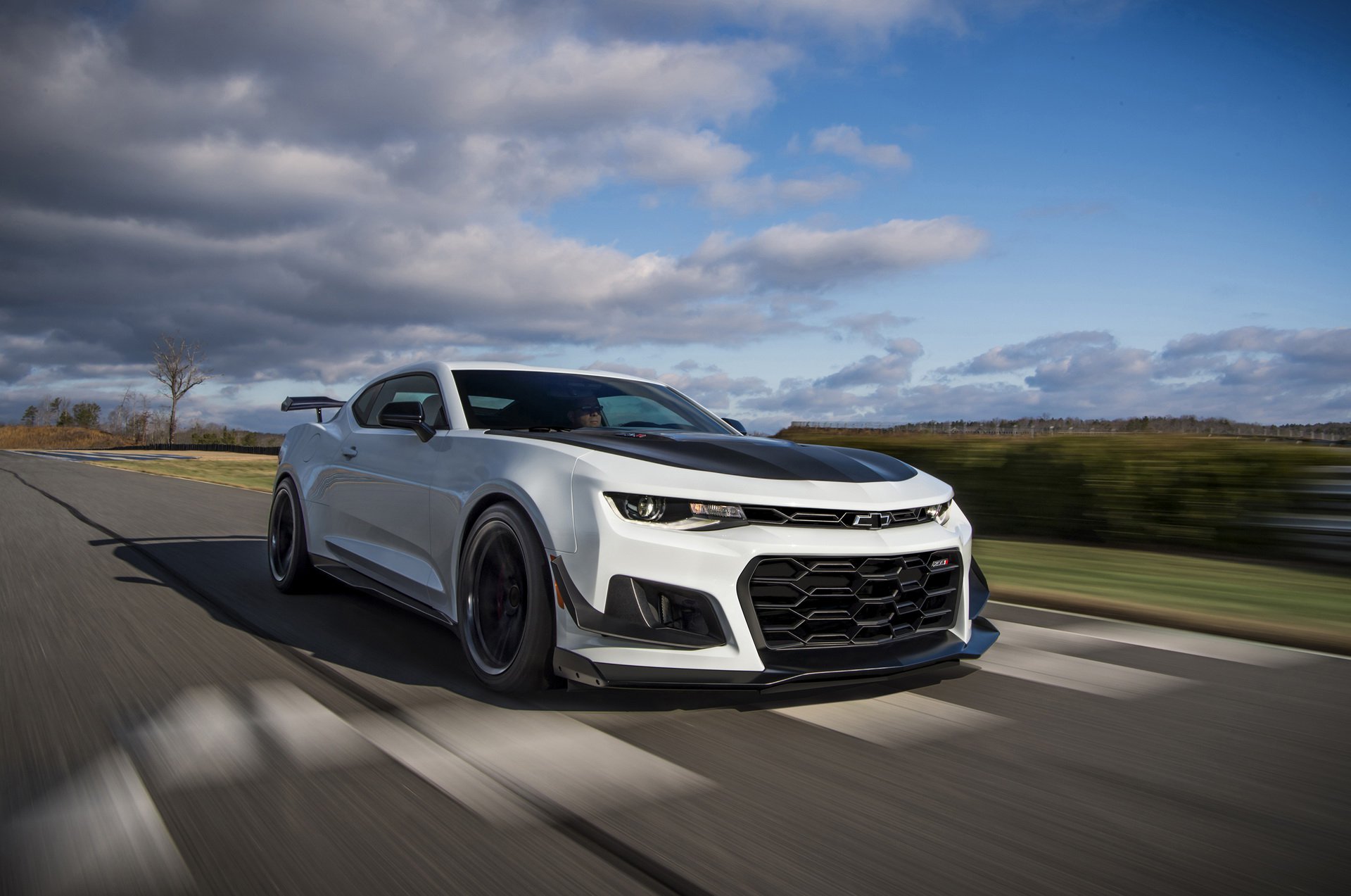 سرعت، قدرت و اصالت شورولت در کامارو زد&zwnj;ال ۱-Camaro ZL1