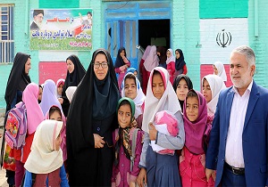 تقدیر از دانش آموزان تلاشگر