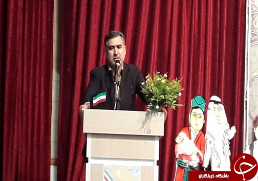 ایران آینده، چشم به راه کودکان امروز کانون است ایران آینده، چشم به راه کودکان امروز کانون است