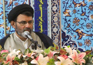 پرورش شخصیتهای جهانی از برکات انقلاب اسلامی است