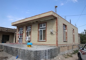 تحویل کلید مسکن مددجویی روستایی ساخته شده توسط بسیج در میاندوآب