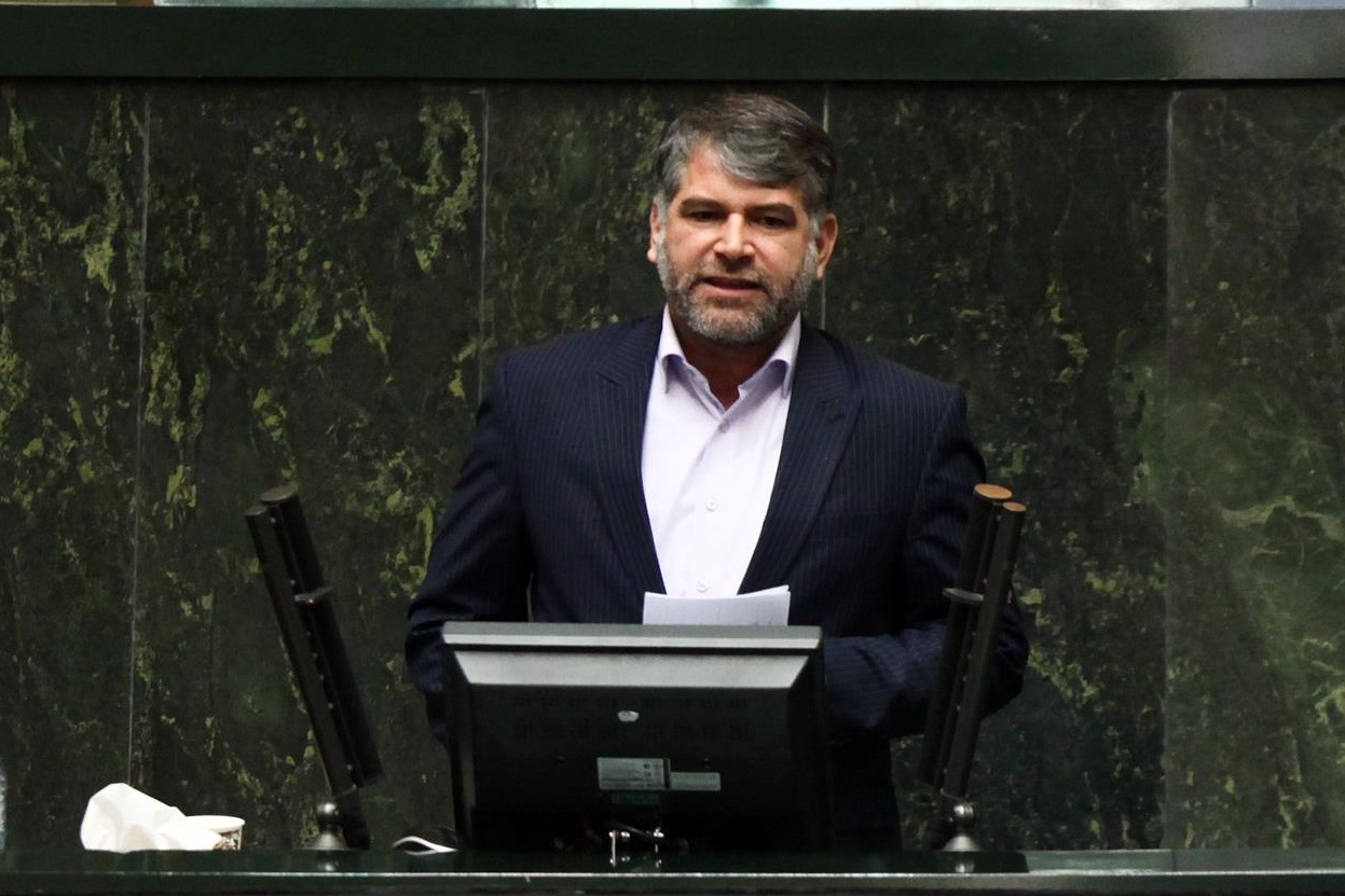 اجتماعی کردن حوزه سلامت از برنامه&zwnj;های وزیر پیشنهادی است/ پزشکان به جای ملاقات بیماران در بیمارستان به جامعه می&zwnj;روند