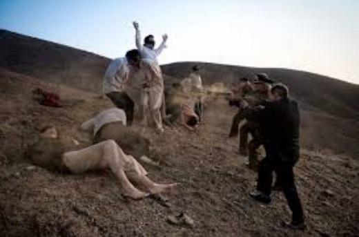 خاطرات مردی که قبرش را در مقابل چشمانش کندند تا زنده به گورش کنند