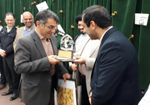 تقدیر از نویسندگان انقلاب و دفاع مقدس در جهرم