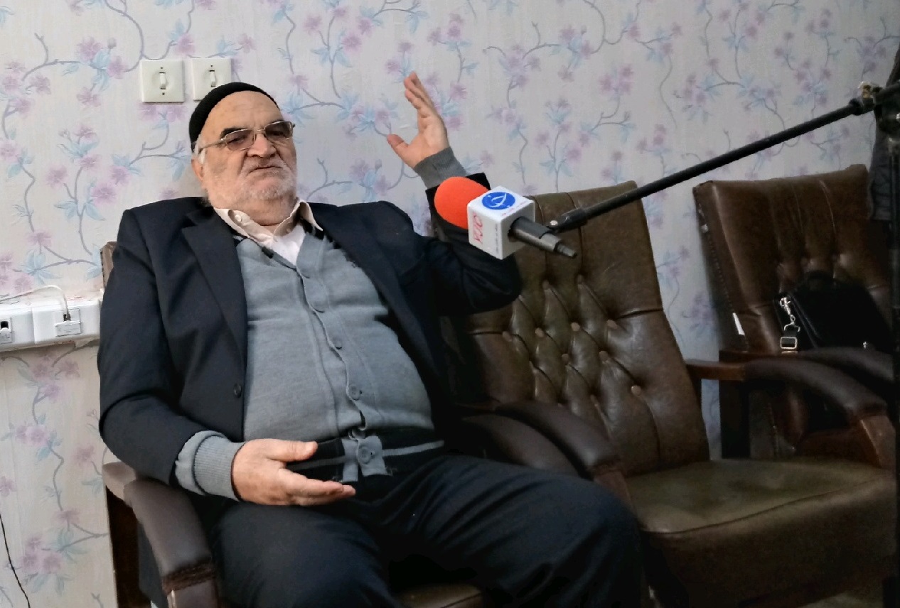 مبارز باهوشی که دست ماموران خواند و فرار نکرد