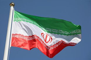 اهتزاز پرچم مقدس جمهوری اسلامی ایران در جزیره بوموسی