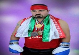 ورزشکار بوکانی رکورد ضربات آپرکات را می شکند