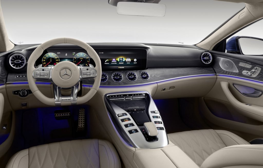 هر آنچه از یک خودرو انتظار دارید در مرسدس AMG GT چهاردرب کوپه +تصاویر
