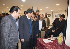 برگزیدگان جشنواره هنر&zwnj;های تجسمی فجر در تفت آثار خود را به نمایش گذاشتند