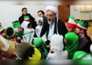 قصه خوانی دلنشین امام جمعه بیله&zwnj;سوار برای کودکان درباره زندگی حضرت زهرا (س) + فیلم