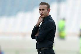 گل محمدی: پرسپولیس حرفه ای تر از ما عمل کرد/ پنالتی پرسپولیس درست بود