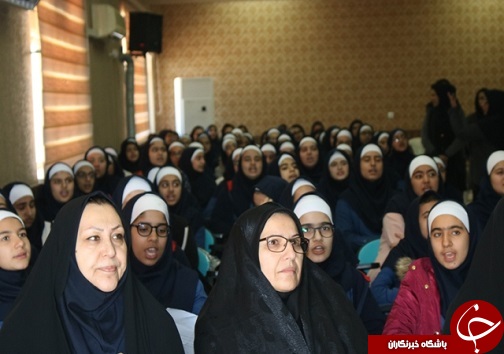 دانش آموزان، آینده سازان انقلاب هستند