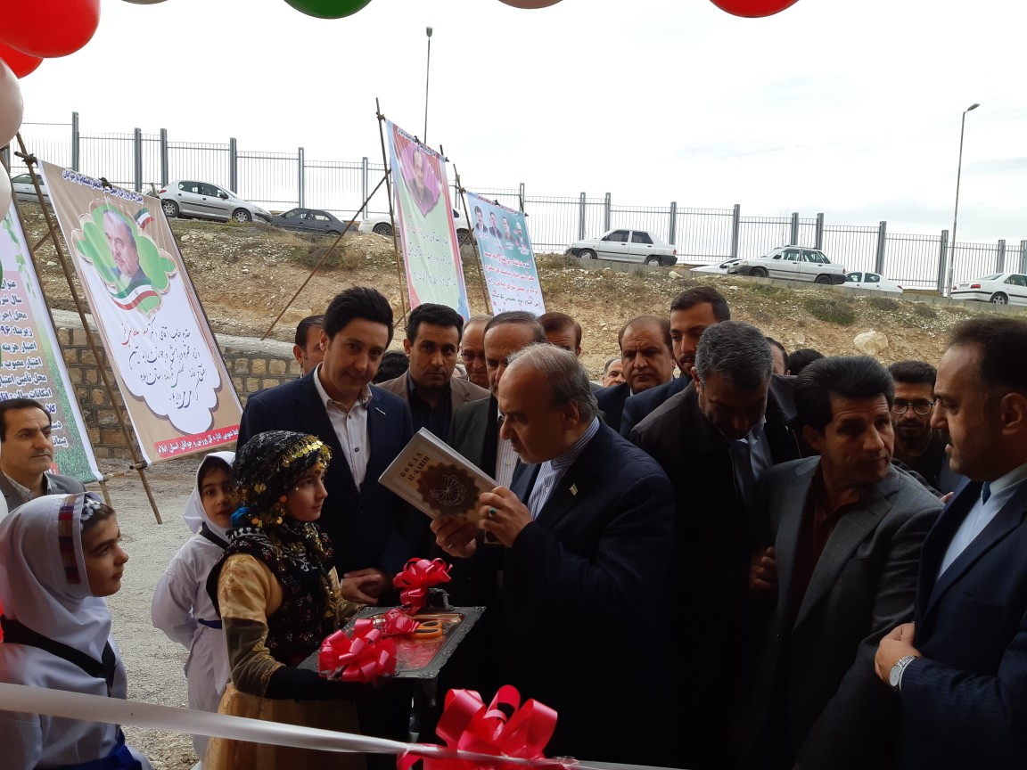 با حضور وزیر ورزش و جوانان خانه تکواندو ایلام افتتاح شد
