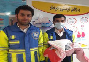 تولد کوچولوی عجول در آمبولانس