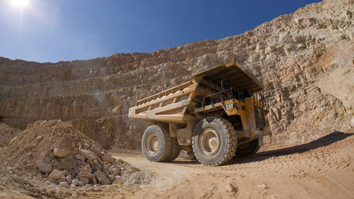 سنگ&zwnj;هایی که نان می&zwnj;شوند بر سر سفره مردم همدان/ افزایش ۲۰ برابری معادن فعال همدان بعد از انقلاب