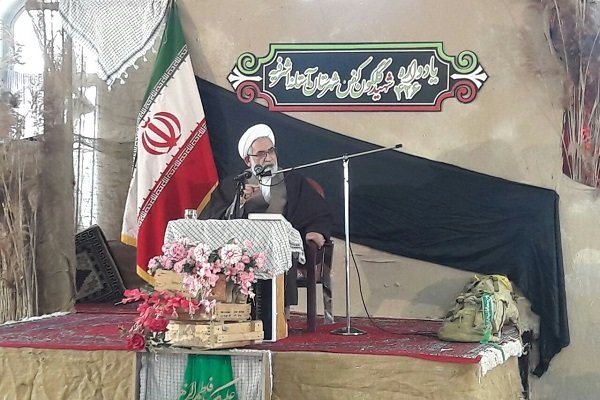 برنامه&zwnj;ریزی دشمن برای استفاده از فضای مجازی/ مسئولان نظارت کنند