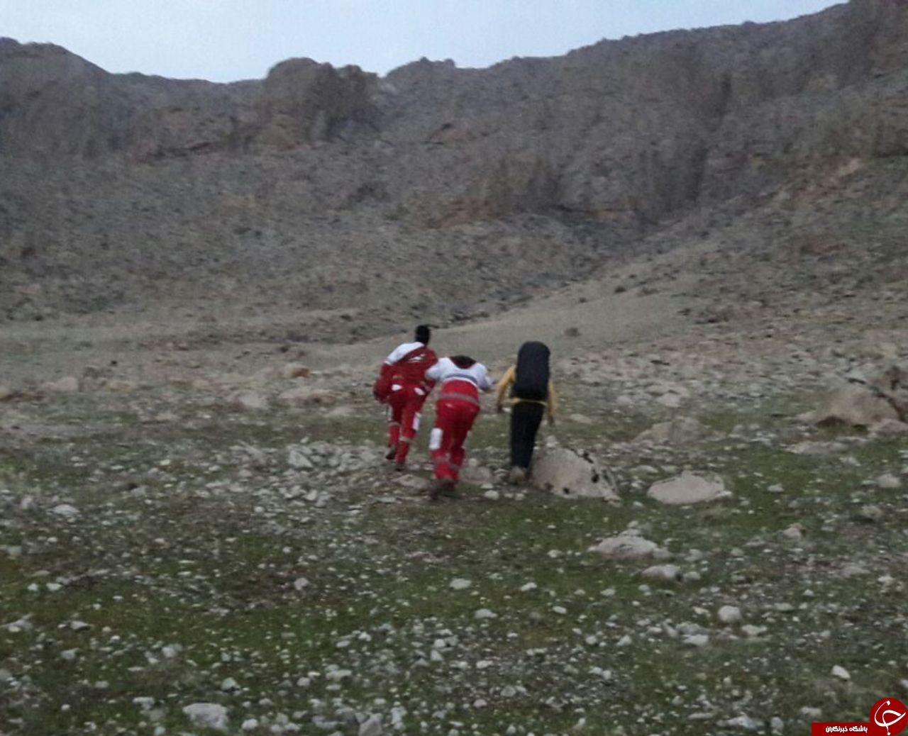 جوان ۱۸  ساله از یخ زدگی در سرمای شدید کوهستان  نجات یافت
