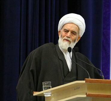 رمز پیروزی انقلاب پیروی از مکتب حق اهل بیت بود
