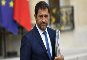 وزیر کشور فرانسه به سرپوش گذاشتن بر تجاوزات جنسی متهم شد