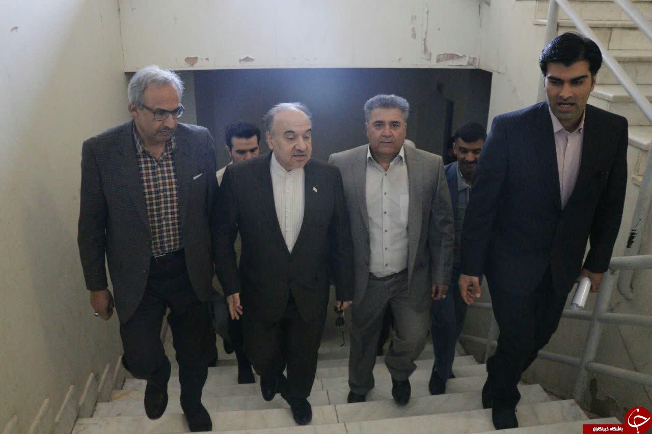 بازدید وزیر ورزش از مجموعه ورزشی فجر بم + تصاویر