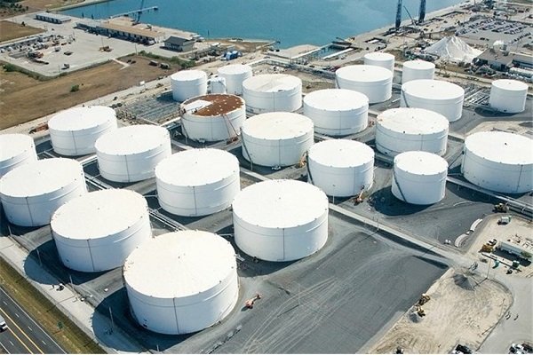 گذر از مدل فروش سنتی نفت ضروری است/ پشت پای وزارت نفت به عرضه نفت در بورس با راه&zwnj;اندازی اتاق تاریک