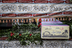 تشییع پیکر شهید گمنام دفاع مقدس در اهواز‎