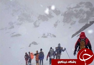 صعود زمستانی کوهنوردان لرستانی به قله اشترانکوه