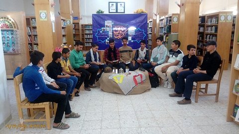 نسل امروز، مشتاق شنیدن خاطرات دلاور مردان این سرزمین / خاطرات انقلاب و دفاع مقدس الگویی عالی برای نسل امروز