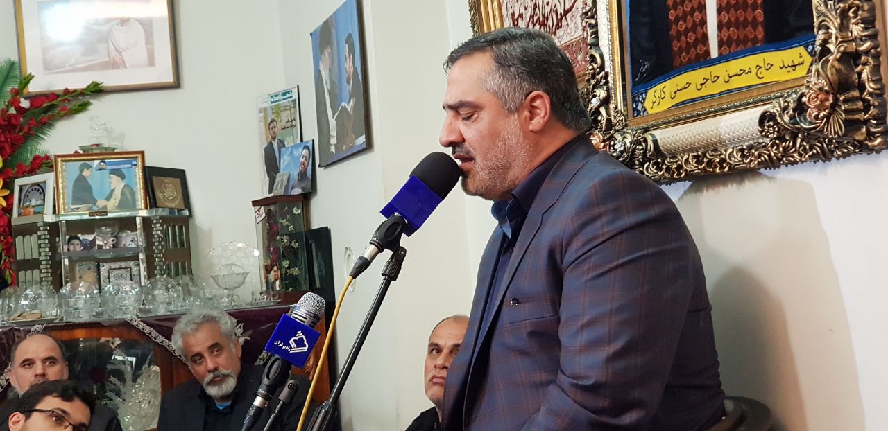 کاروان قرآنی انقلاب در مشهد مقدس/کاروان قرانی 22 بهمن در مسیر راهپیمایی
