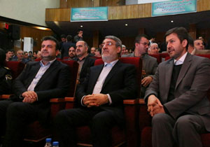 ما در مسیر انقلاب از هیچ کس گدایی نمی‌کنیم/فریب جنگ روانی دشمنان را نمی‌خوریم