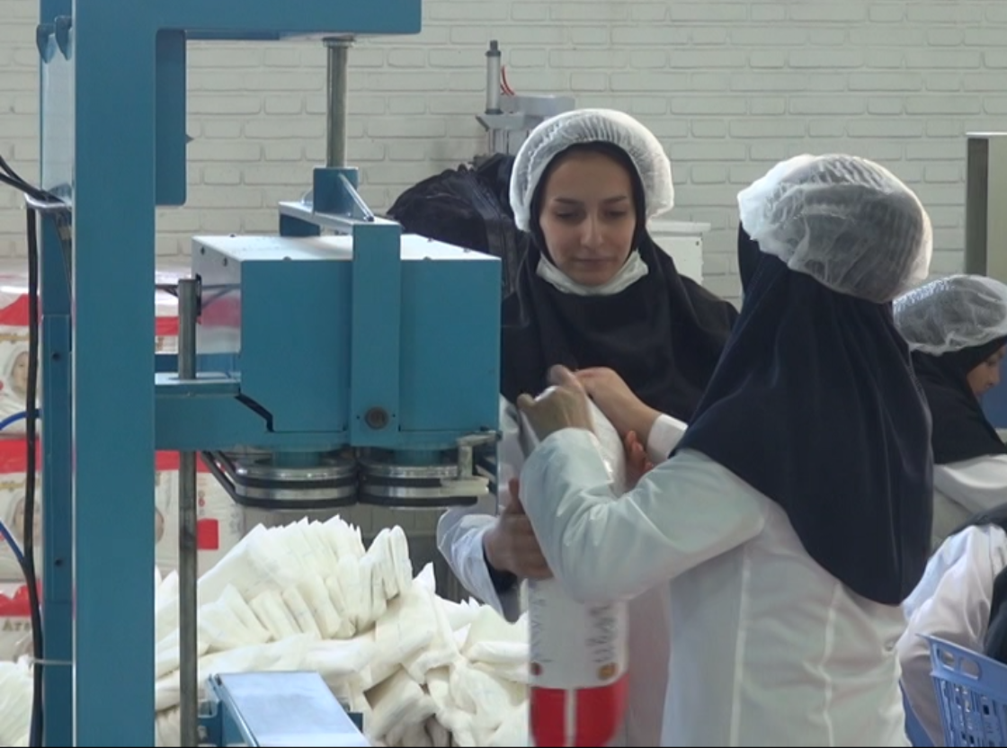 کارخانجات راکد سرمایه ملی کشور/ صدای تولید در کارخانه ای که 70 درصد کارگران آن ناشنوا هستند طنین انداز شد