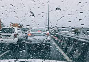 آسمان فارس بارانی است