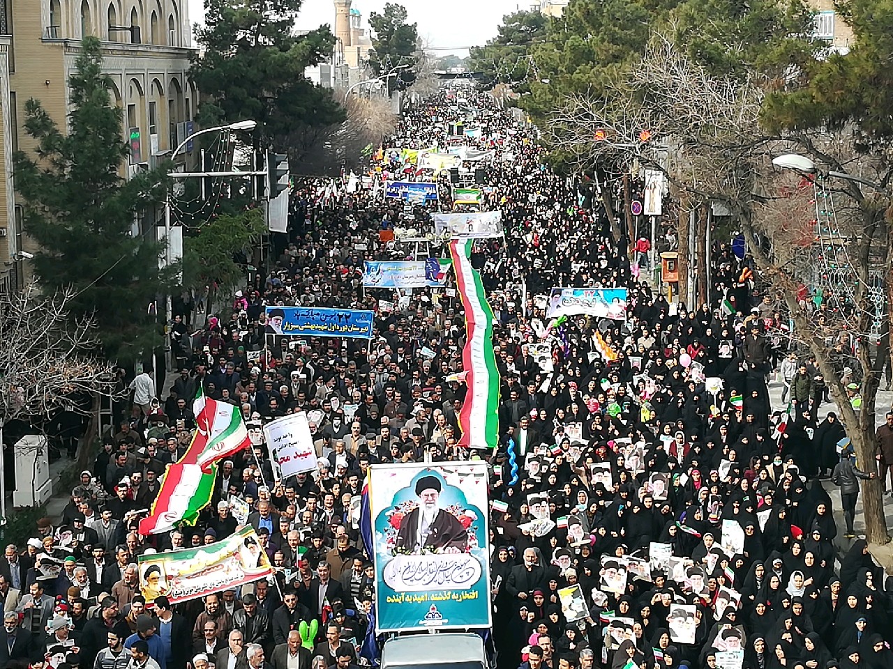 عکسها و حاشیههای راهپیمایی ۲۲ بهمن ۹۷ خراسان رضوی عکسها و حاشیههای راهپیمایی ۲۲ بهمن ۹۷ خراسان رضوی