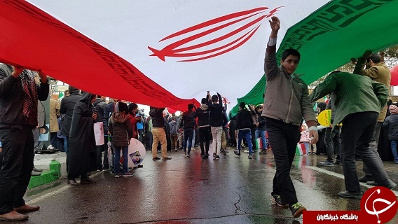 عکس&zwnj;ها و حاشیه&zwnj;های راهپیمایی ۲۲ بهمن در استان سمنان+تصاویر