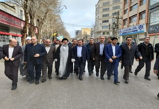 شرکت در راهپیمایی ۲۲ بهمن جزو تکالیف و وظایف ماست