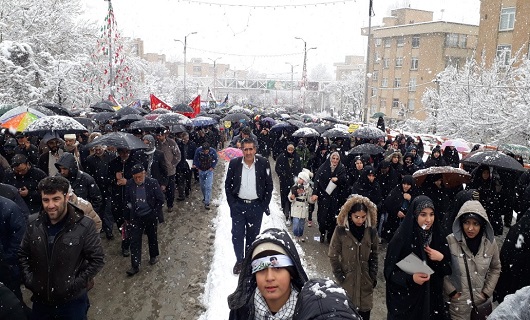 آغاز راهپیمایی ۲۲ بهمن در همدان +تصاویر