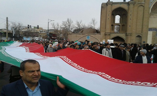 عکس&zwnj;ها و حاشیه&zwnj;های راهپیمایی ۲۲ بهمن ۹۷ در استان قزوین