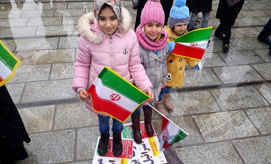 آغاز راهپیمایی ۲۲ بهمن در همدان +تصاویر